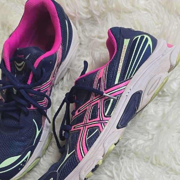 Asics Athletic Shoes Blue and Pink with Breathable Mesh - Picture 3 of 8